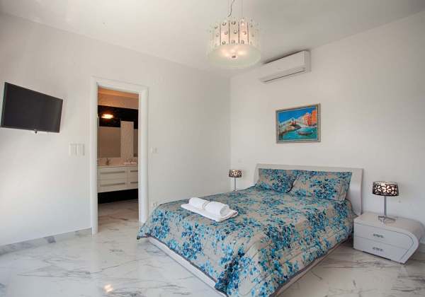Villa-White-Pearl-Room-1